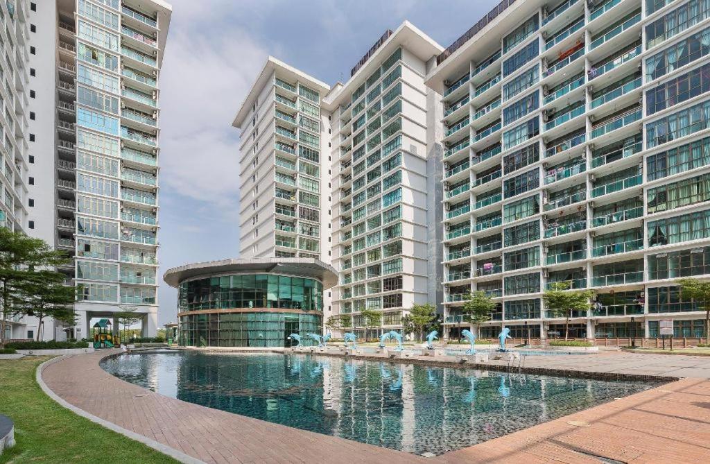 Апартаменты Mount Austin #Palazio B1 Pool View 1-2Pax #Mspro Джохор-Бару Экстерьер фото