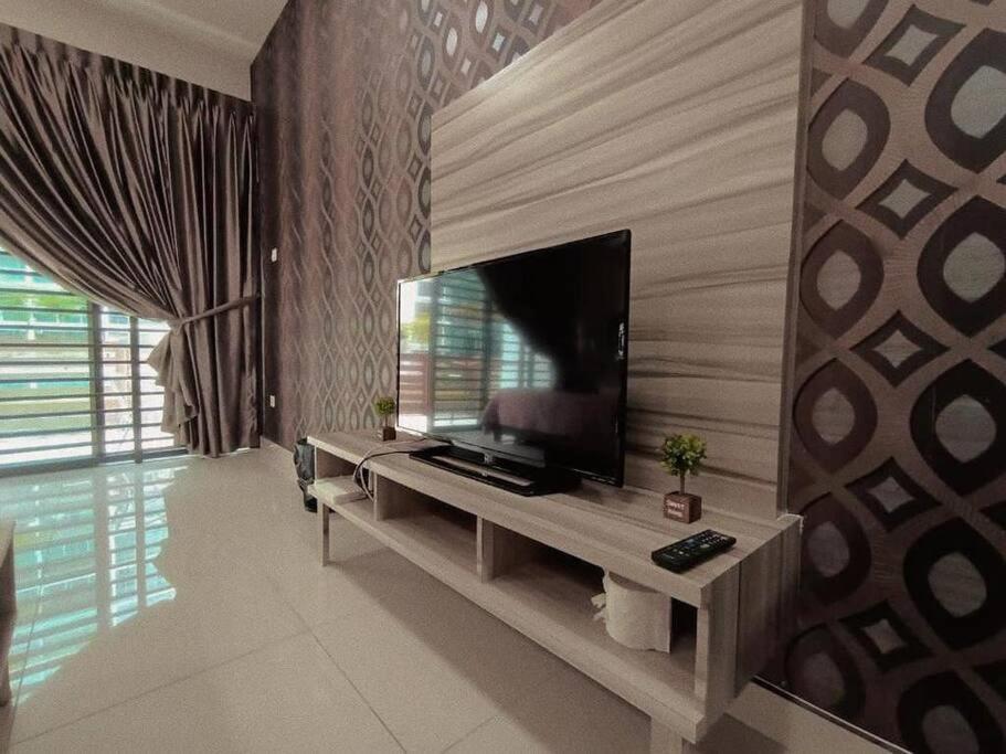 Апартаменты Mount Austin #Palazio B1 Pool View 1-2Pax #Mspro Джохор-Бару Экстерьер фото