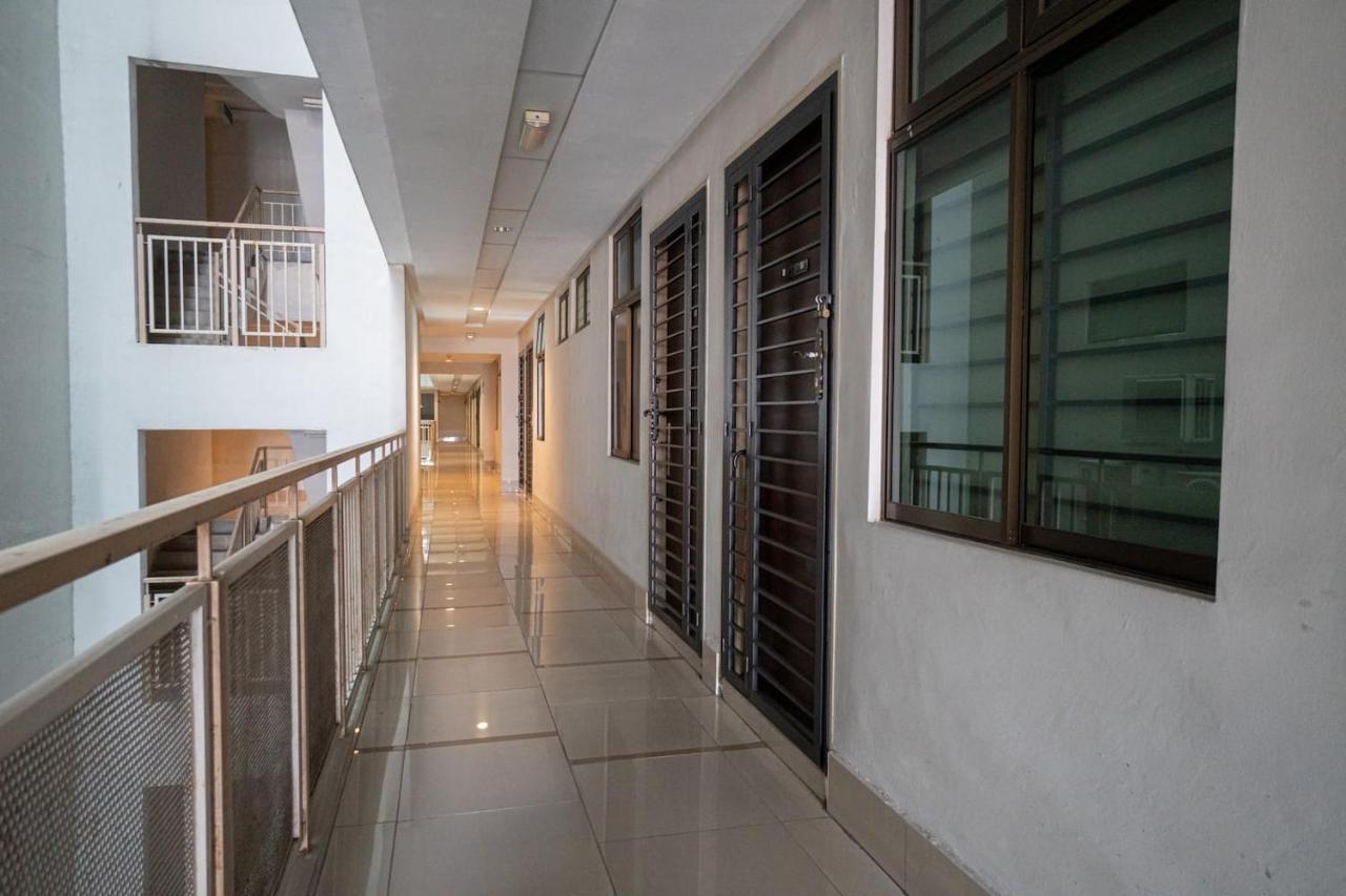 Апартаменты Mount Austin #Palazio B1 Pool View 1-2Pax #Mspro Джохор-Бару Экстерьер фото